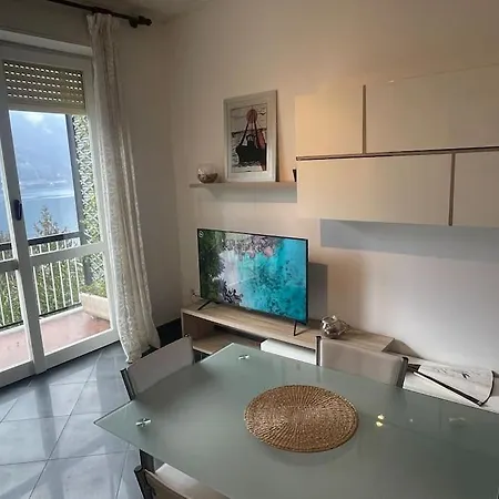 House - View & Solarium Nesso